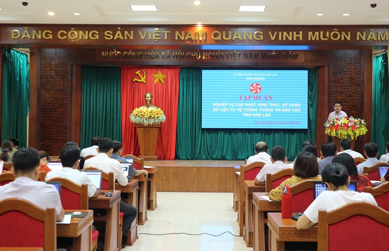 Tập huấn nghiệp vụ sử dụng Hệ thống thông tin báo cáo tỉnh năm 2020